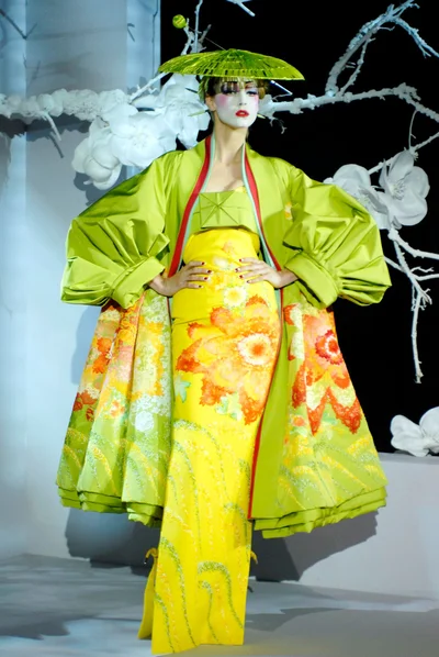 Look 8